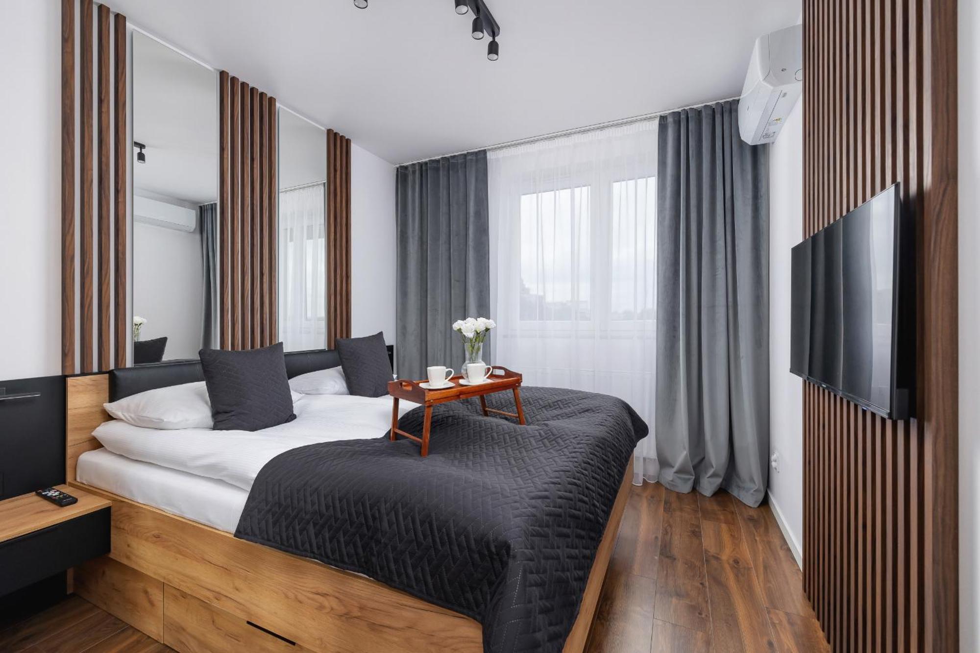 Near Expo Cracow Elegant By Renters Appartement *