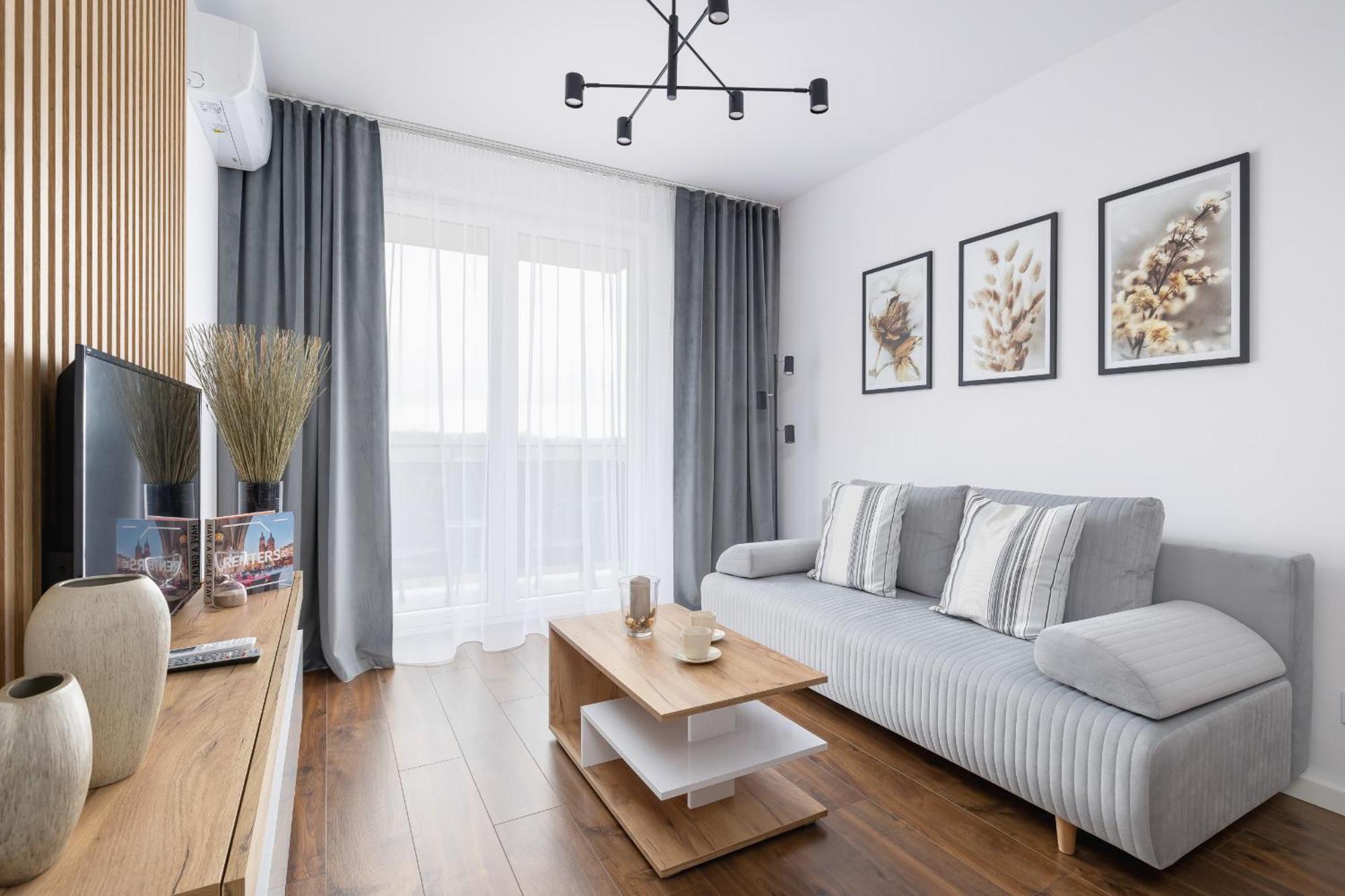 Near Expo Cracow Elegant By Renters Appartement